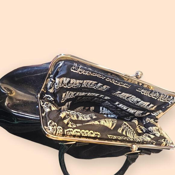 Lux De Ville Velvet Handbag - Picture 5 of 5